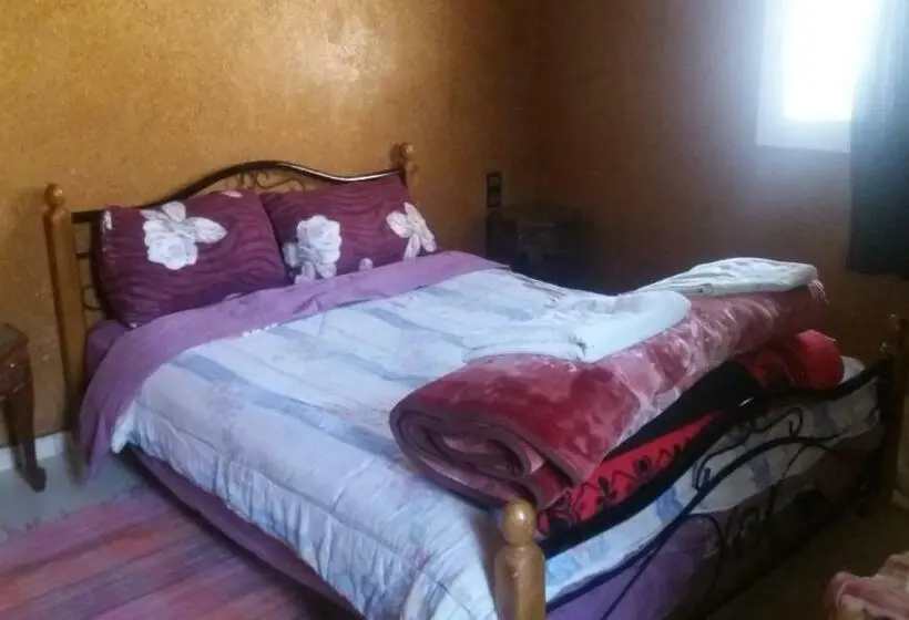 Economy-huone, Auberge Tilila