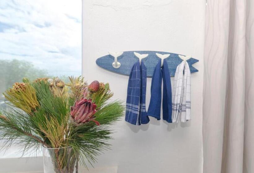 דירה בת חדר שינה 1 עם מרפסת, Beachcombers