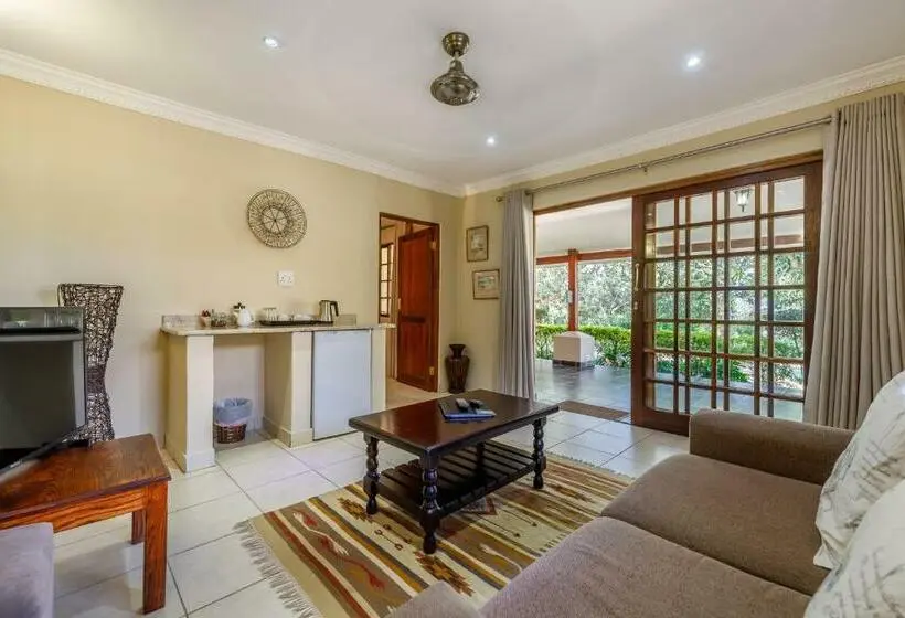 Perhesviitti, Country Lane Lodge
