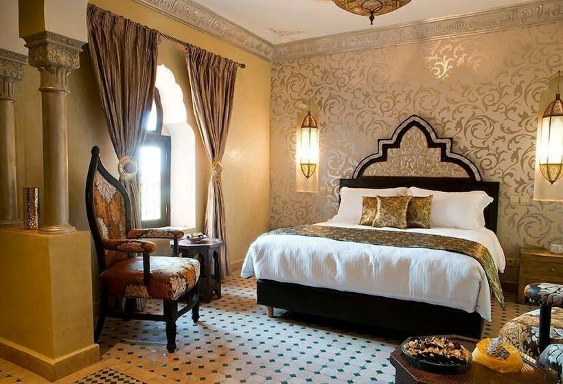 اتاق لوکس, Le Temple Des Arts