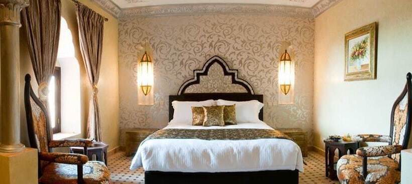 اتاق لوکس, Le Temple Des Arts