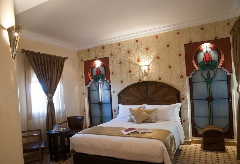 اتاق لوکس, Le Temple Des Arts