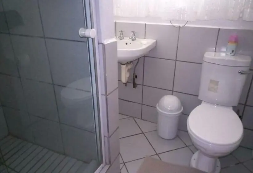 اتاق استاندارد, Rustenburg Guesthouse