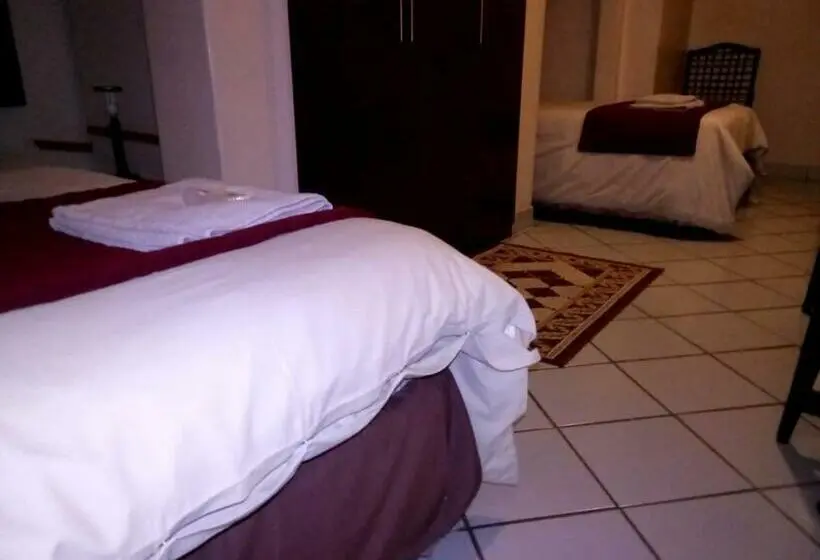 اتاق استاندارد, Rustenburg Guesthouse