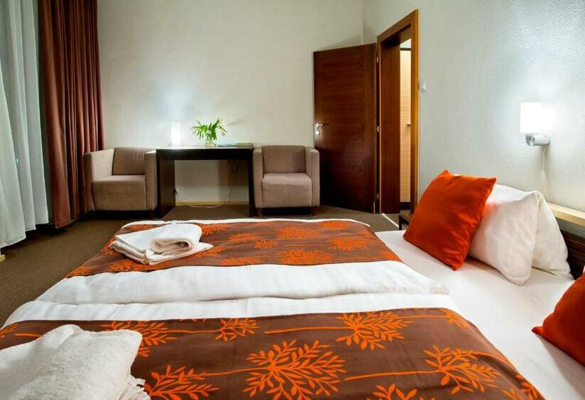 디럭스 룸, Bystricka