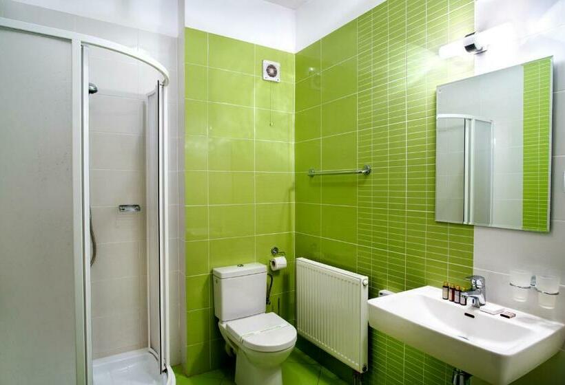 스탠다드 트리플 룸, Bystricka