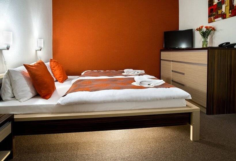 디럭스 룸, Bystricka