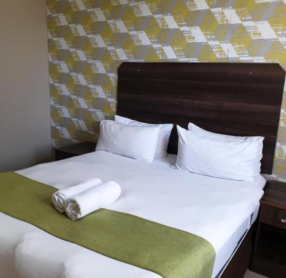 Superior-Zimmer, Cube