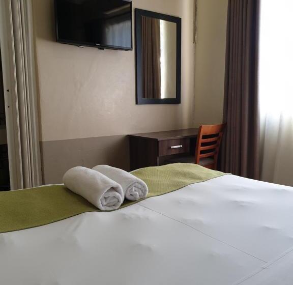 Superior-Zimmer, Cube