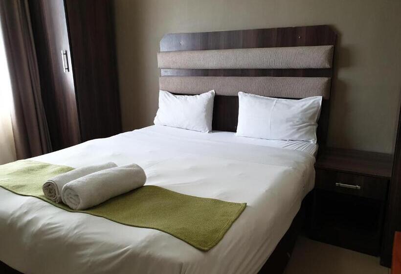 Superior-Zimmer, Cube