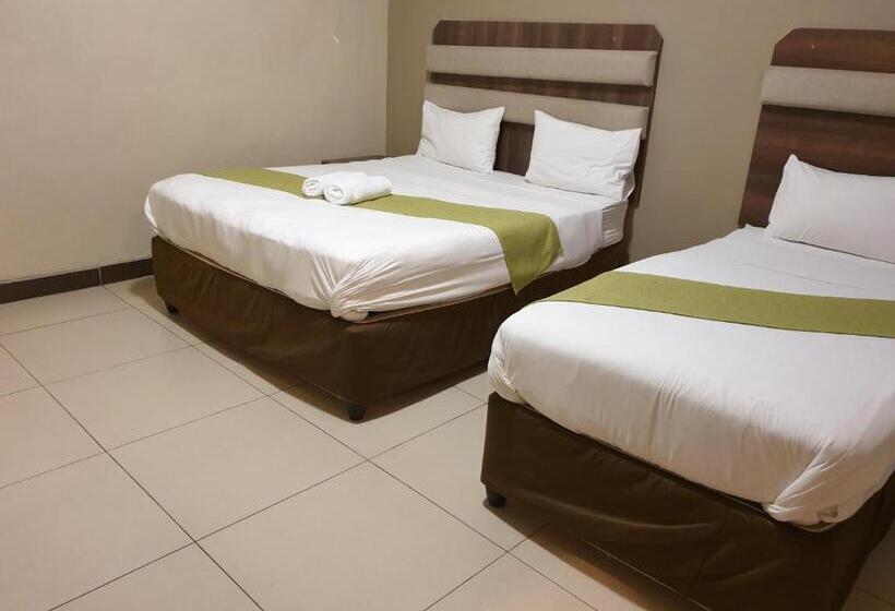 3-Bett-Standardzimmer, Cube