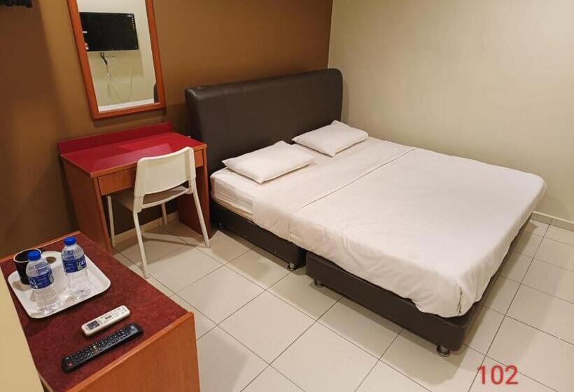 Camera Standard Letto King, Doris