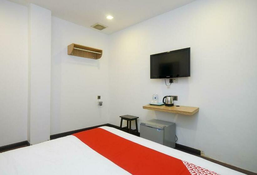 Deluxerum King Size Säng, Dragon Inn