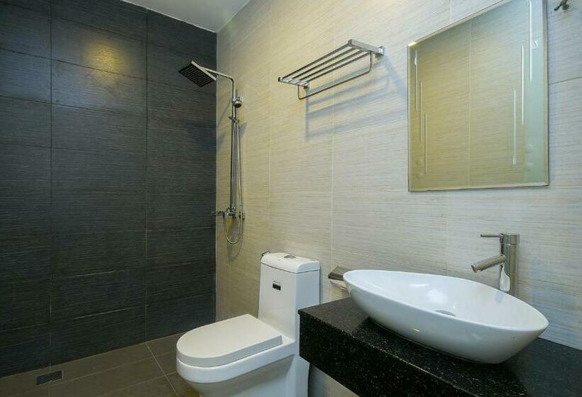 Deluxerum King Size Säng, Dragon Inn