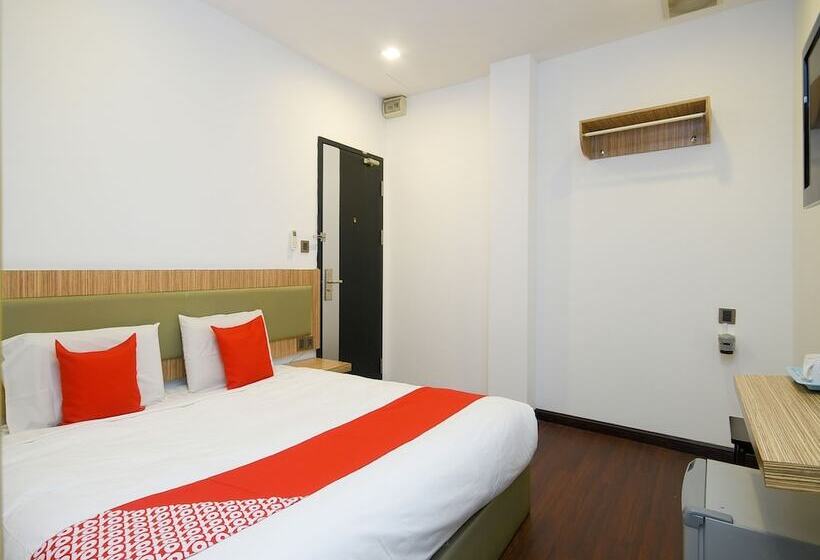 Deluxe Rum, Dragon Inn