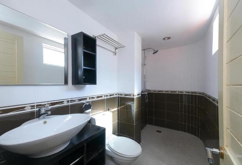 Deluxe Enkelrum, Dragon Inn