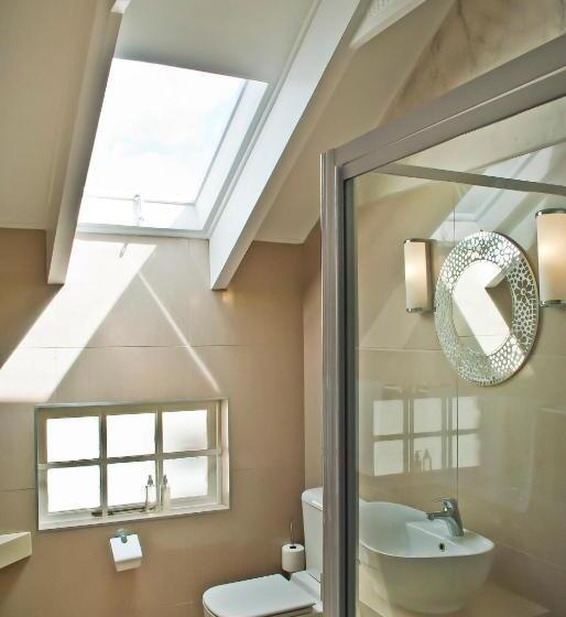 آپارتمان 1 خوابه, Funky Town