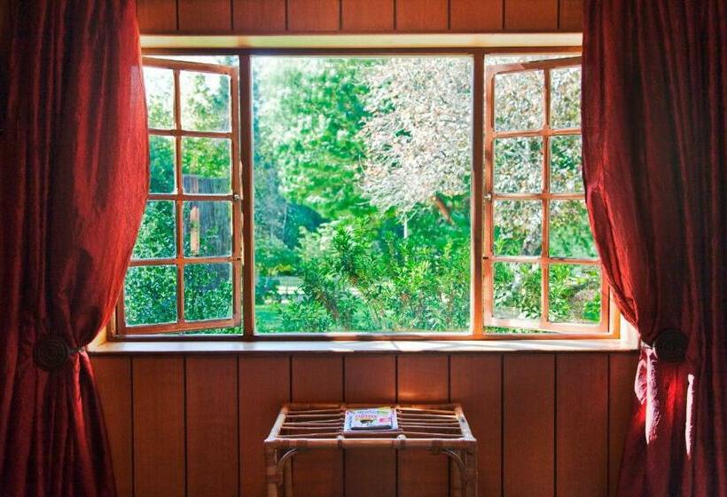 غرفة قياسية, Kings Lodge