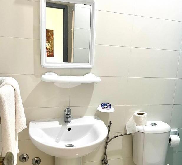 اتاق استاندارد سه تخته با بالکن, Mauritania