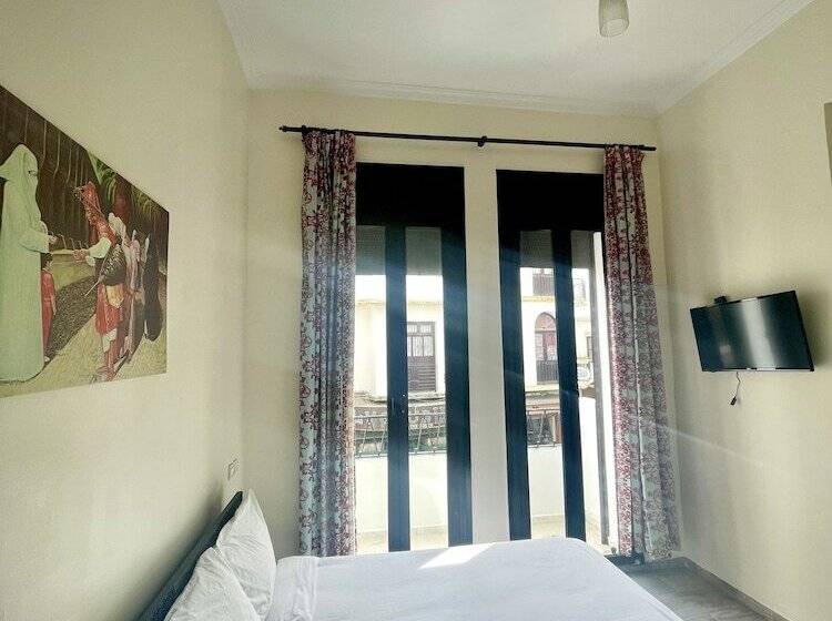 اتاق سوپریور, Mauritania