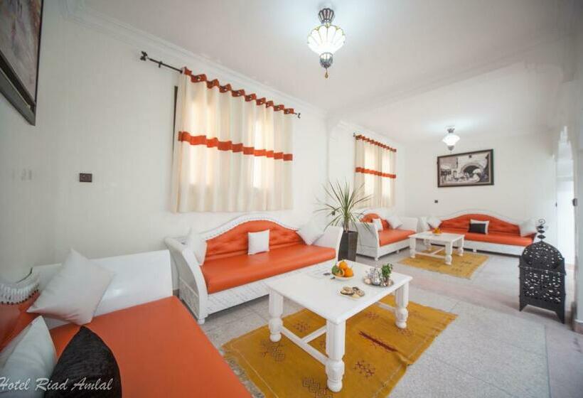 اتاق لوکس, Riad Amlal
