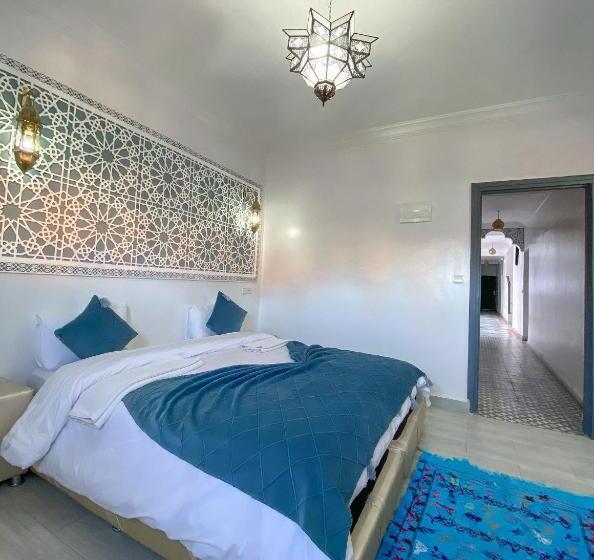 اتاق لوکس, Riad Amlal