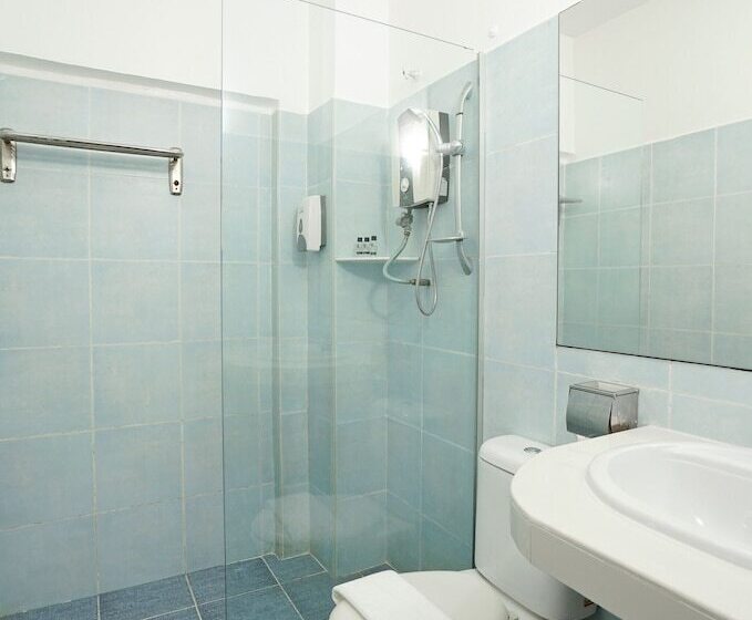 غرفة ديلوكس عائلية, Rj Hotel Kulai