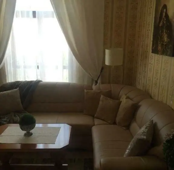 1 Schlafzimmer Apartment, U Krba
