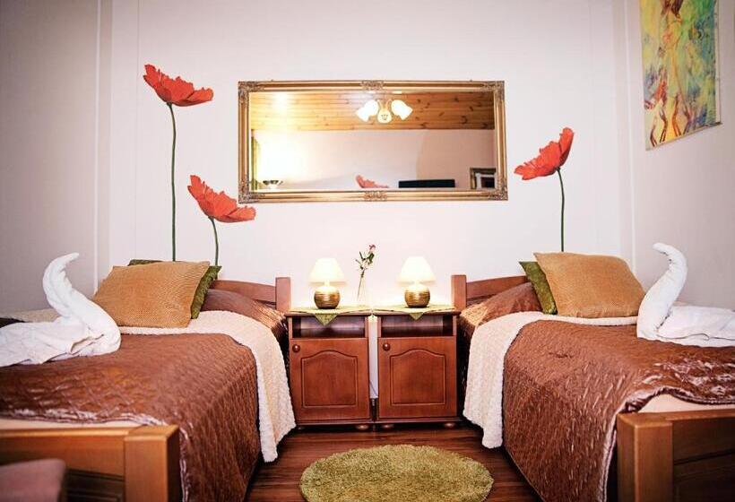 Номер Стандарт Трехместный, U Krba