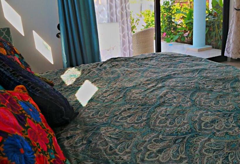 اتاق لوکس با چشمانداز باغ, Villa Star Of The Sea