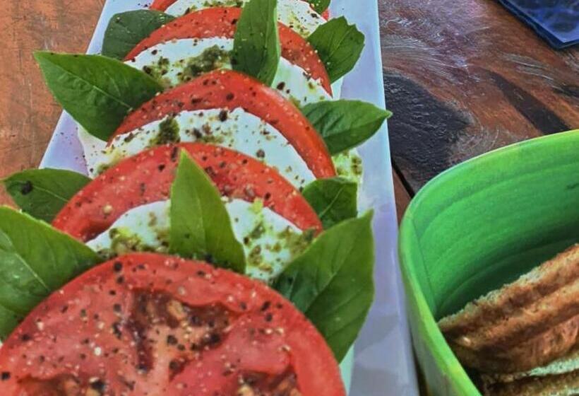 سوییت با چشمانداز دریا, Villa Star Of The Sea