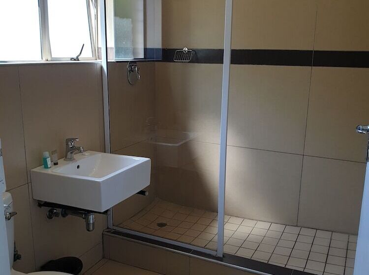 Superior-Zimmer, Cube