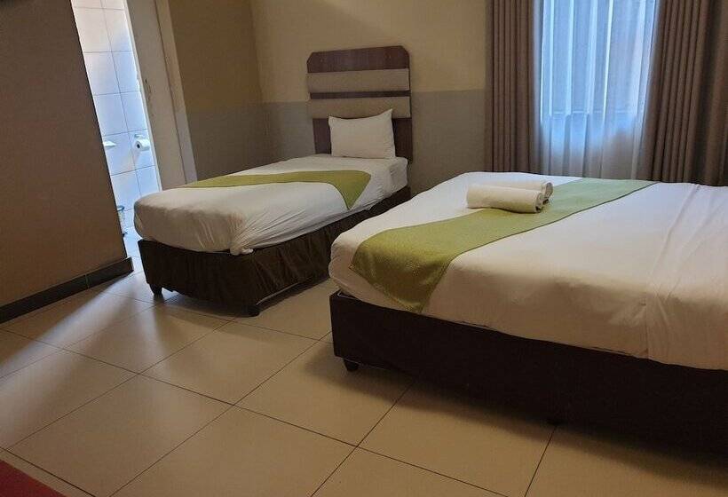 3-Bett-Standardzimmer, Cube