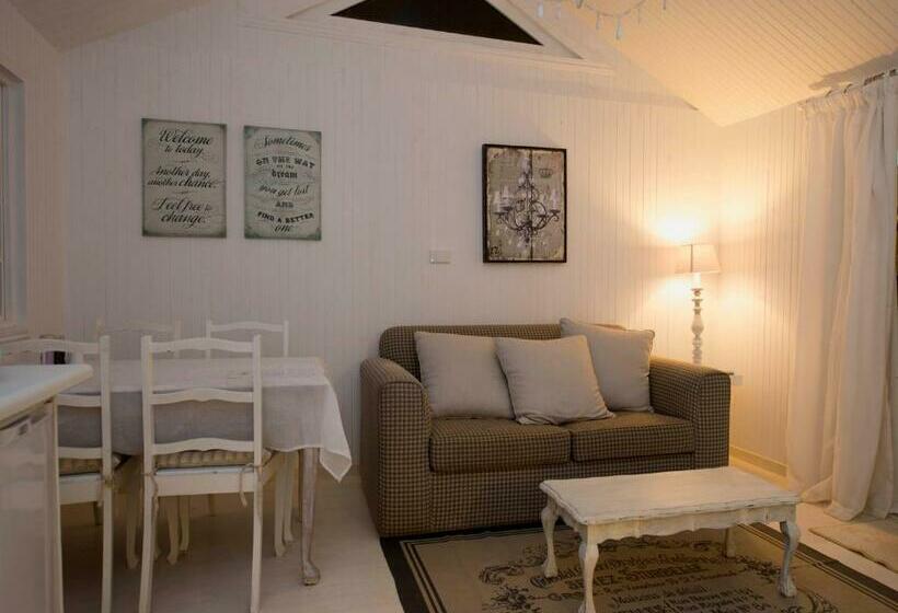 חדר דלוקס לשלושה, Lemon Tree B&b