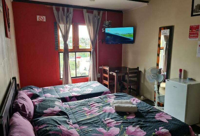 经典四人房间, Mile Crunchers Backpackers & Hostelling