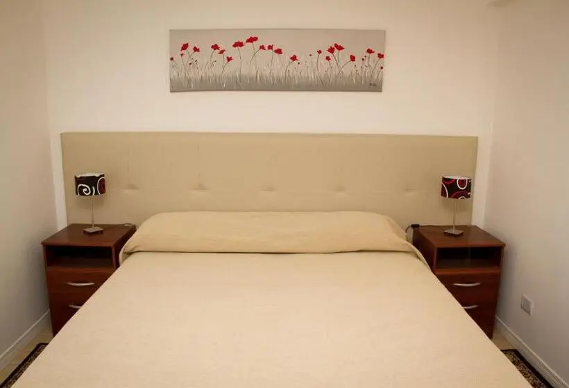2 Bedrooms Apartment Mountain View, Los Arboles Apart