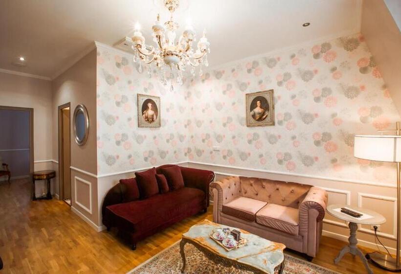 سوییت لوکس, La Maison Gobert Paris Hotel Particulier