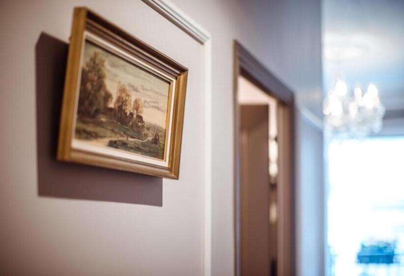 سوییت, La Maison Gobert Paris Hotel Particulier