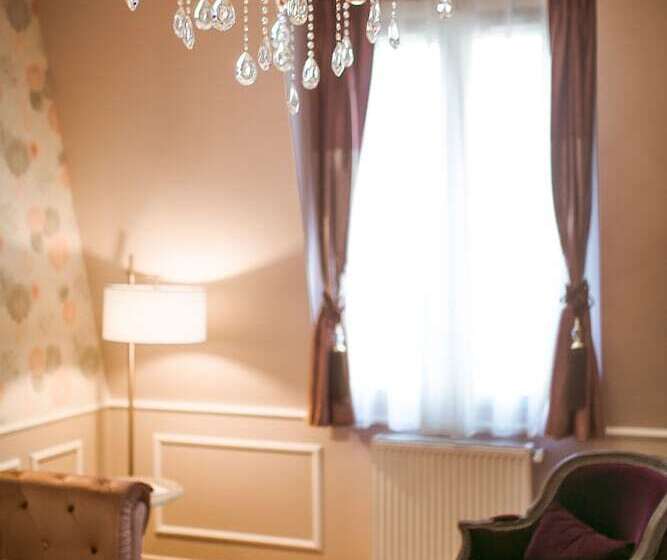 سوییت لوکس, La Maison Gobert Paris Hotel Particulier