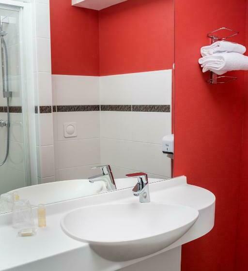 חדר סטנדרט לשלושה, Ace Hôtel Caen Nord Mémorial