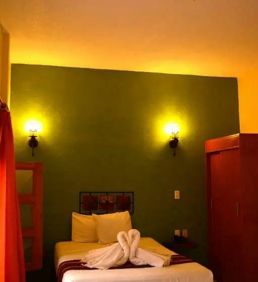 اتاق استاندارد یک نفره, Aldama