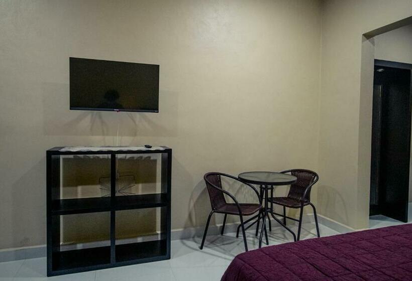 高级大房间, Avila