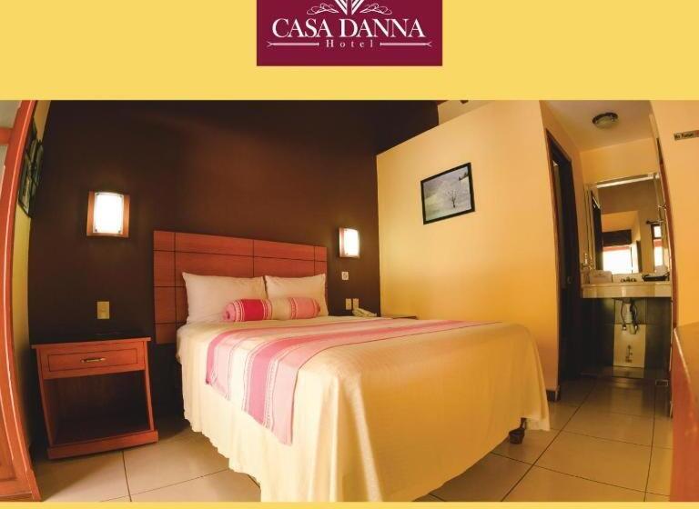 اتاق لوکس, Casa Danna