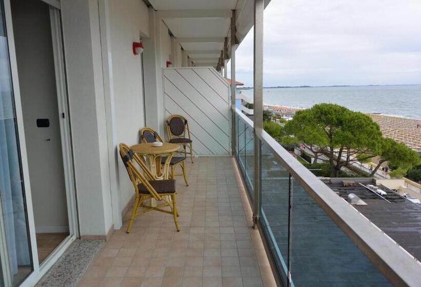 패밀리 스위트, Columbus