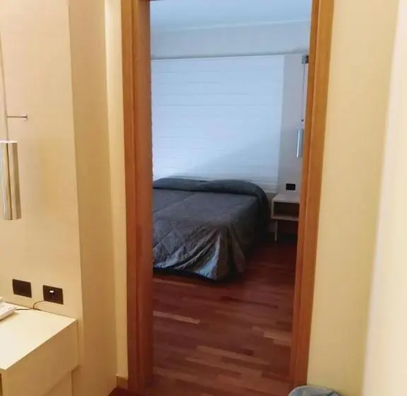 1ベッドルームアパートメントをつなぐ, Columbus