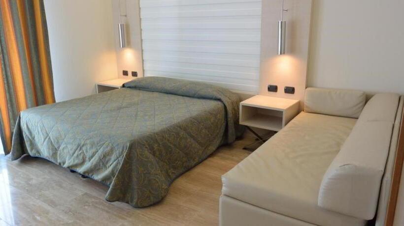 스탠다드 룸, Columbus