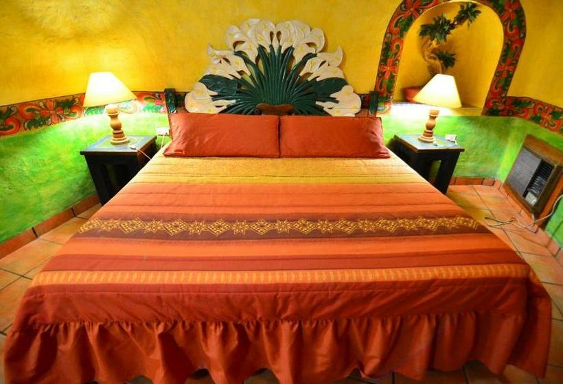 キングサイズベッドのスタンダードルーム, El Fuerte
