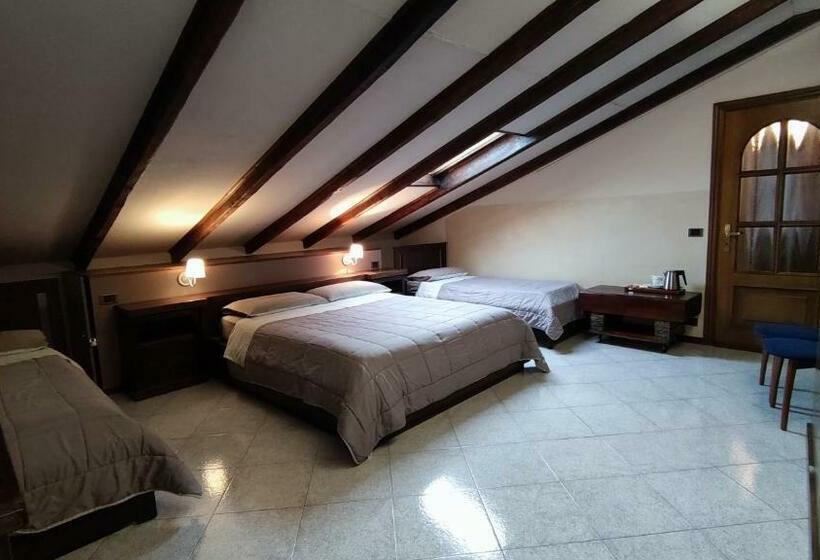 חדר סטנדרט לארבעה, Emiliana