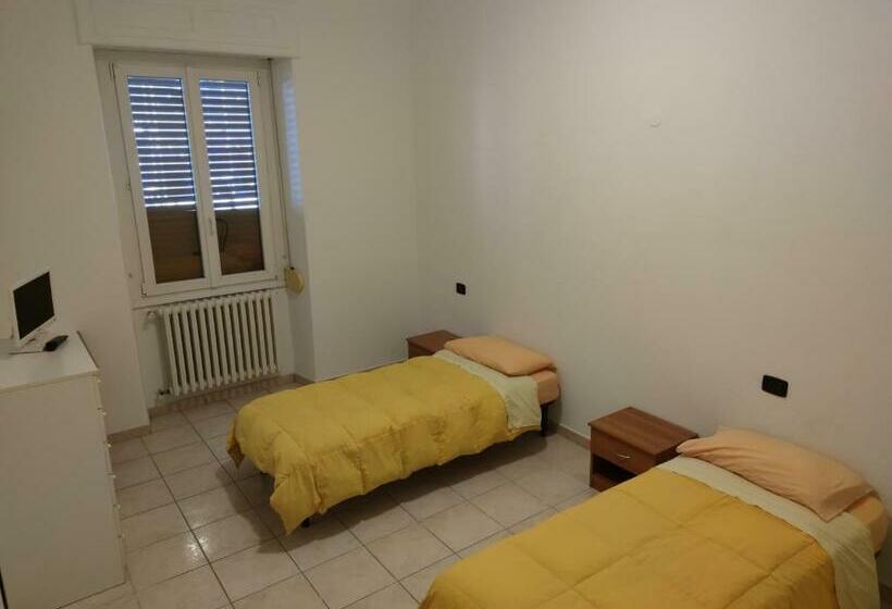 דירת שלושה חדרים, Emiliana