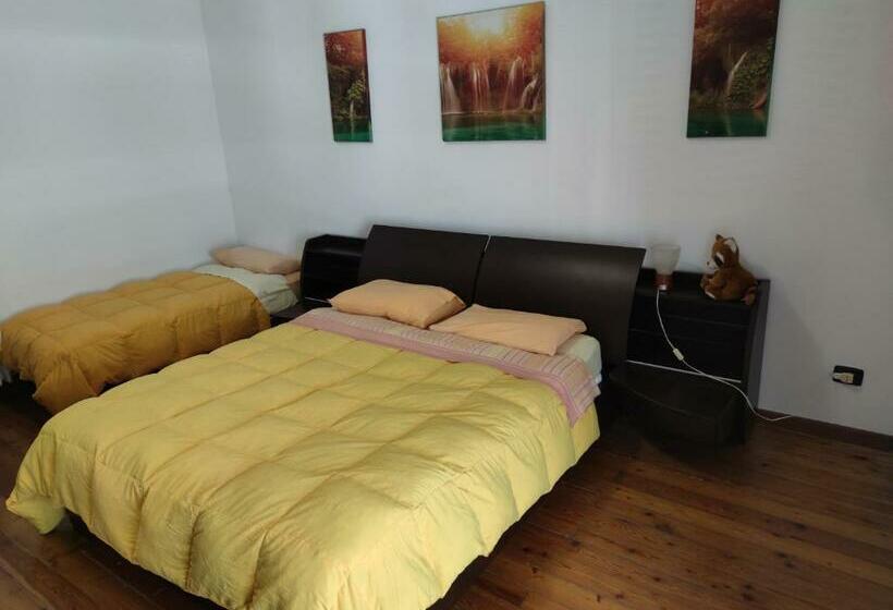 דירת שלושה חדרים, Emiliana